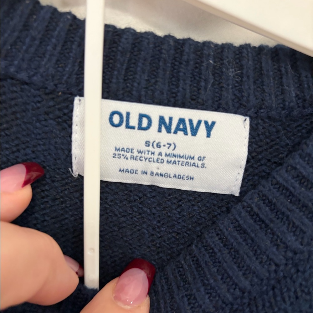 Old Navy kids Navy Blue Sweater with Yeti Design size S (6/7) - Picture 3 of 6